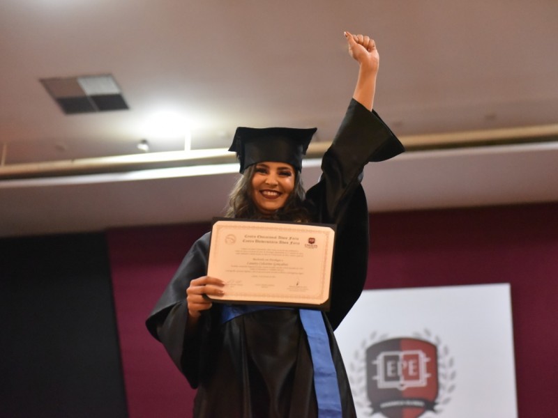 Como-e-feito-o-diploma